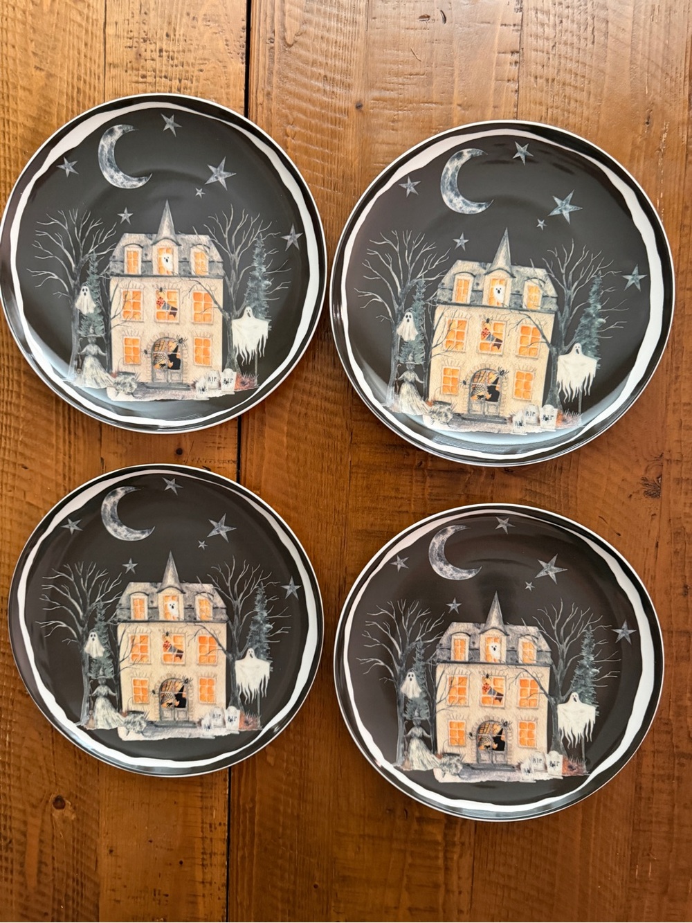 Set of 4 Potter’s Studio Halloween Haunted House Salad plates 8.5 inches
